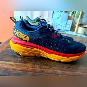 Men’s HOKA CHALLENGER ATR 6 size 10D